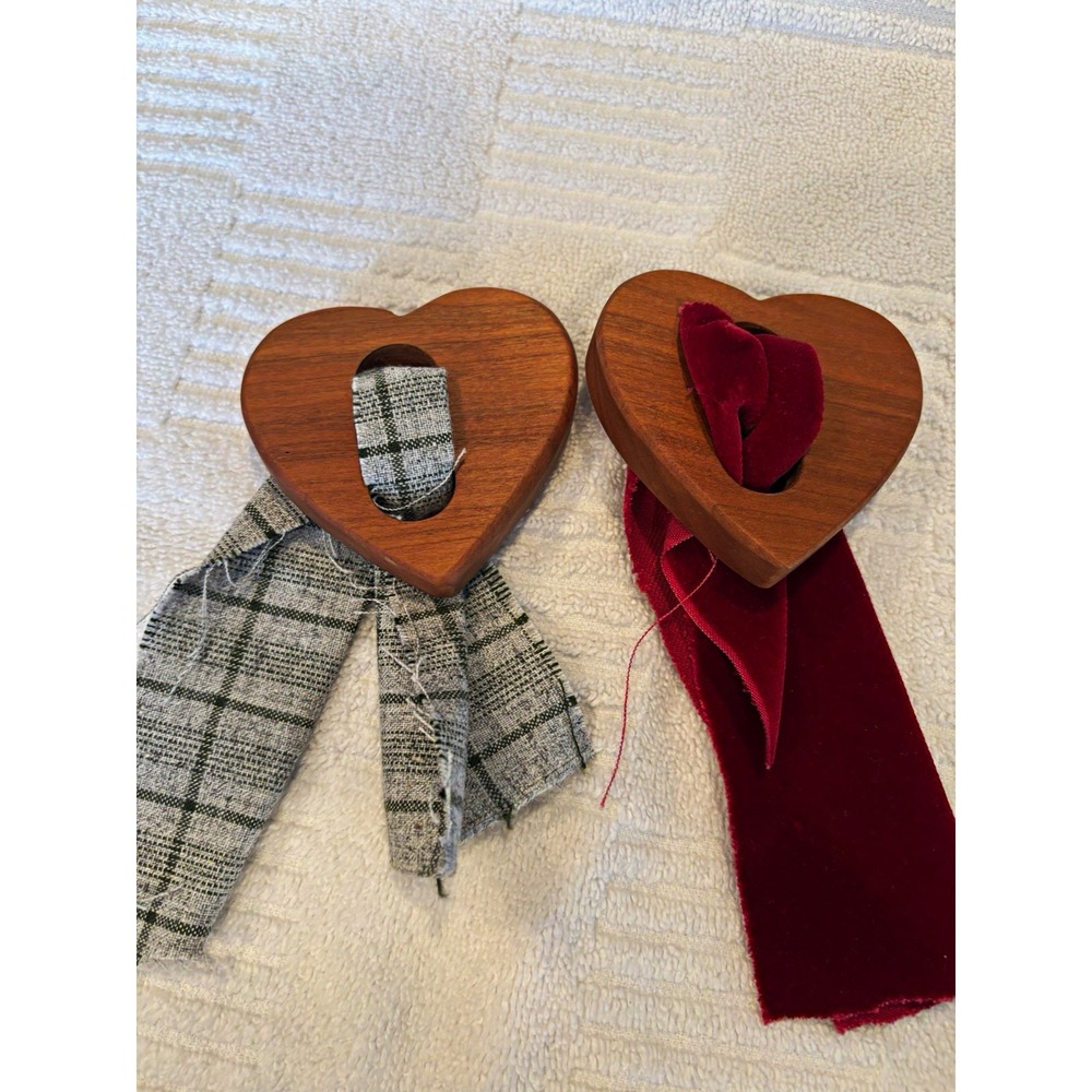 Vintage Wooden Heart Napkin/linen Holder Set of 2 Farmhouse Cottage Decor
